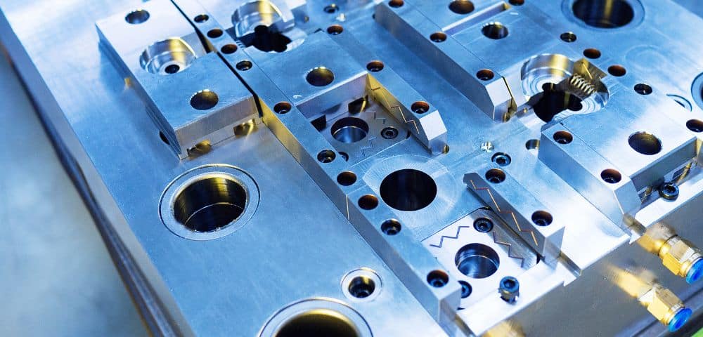 Câu hỏi thường gặp khi thực hiện gia công khuôn ép nhựa